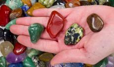 Мощни камъни за неутрализиране на отрицателна енергия, защита и лечебна енергия от скъпоценни камъни