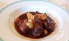 Rabbit stewed in wine (red or white)
