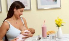 Mida saab imetav ema süüa pärast sünnitust Rinnaga toitmise ajal lubatud toitude üksikasjalik loetelu