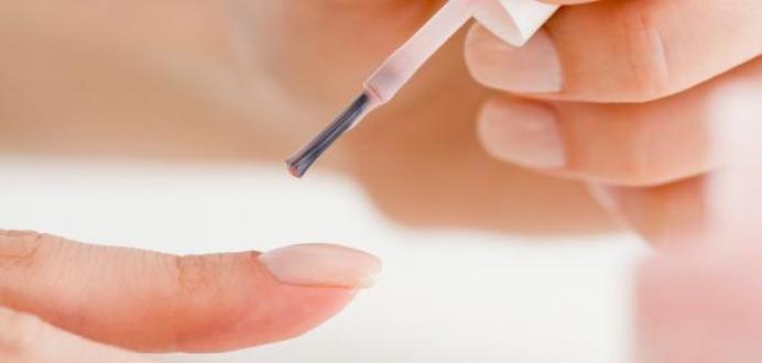 Можно ли беременным красить ногти: лаком, гель-лаком, шеллаком, умной эмалью, биогелем?